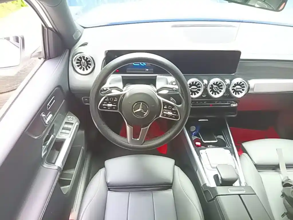 Mercedes-Benz EQB — миниатюра 11