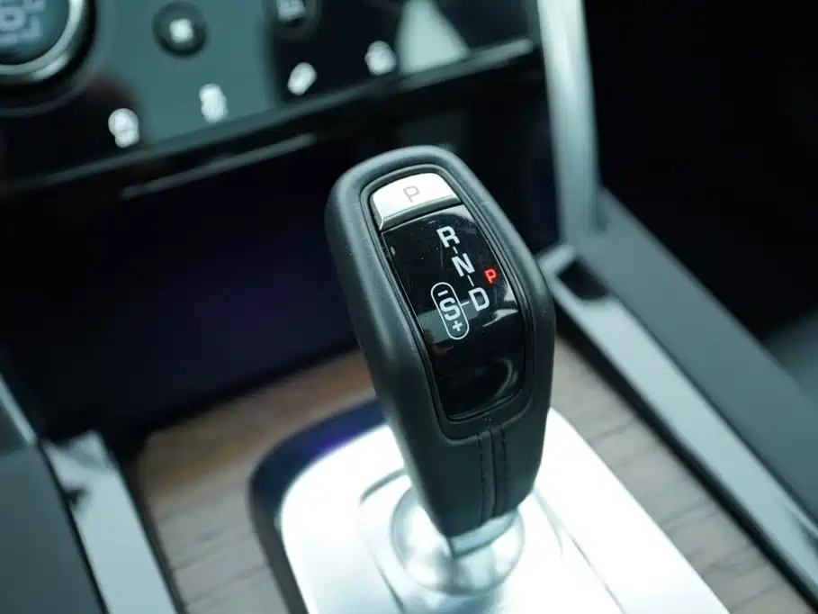Land Rover Discovery Sport — миниатюра 8