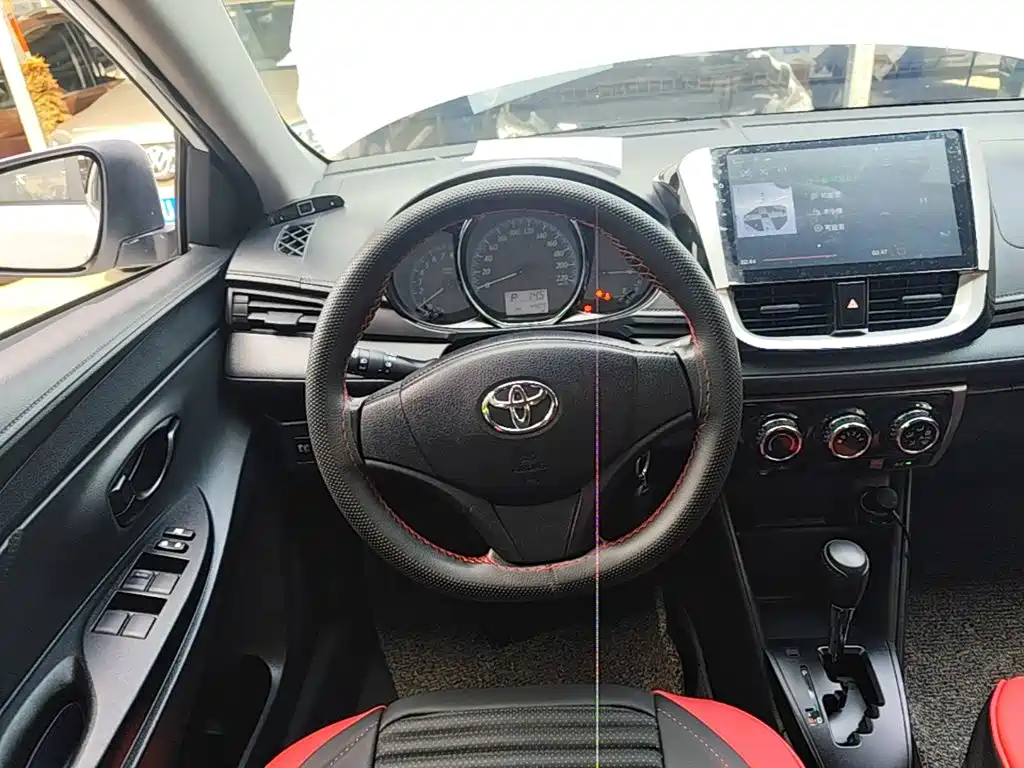 Toyota Yaris L — миниатюра 11
