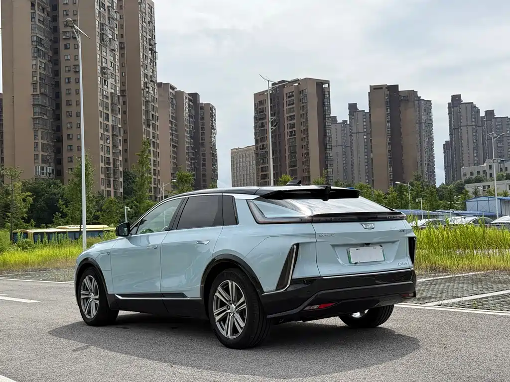 Cadillac Lyriq — миниатюра 11