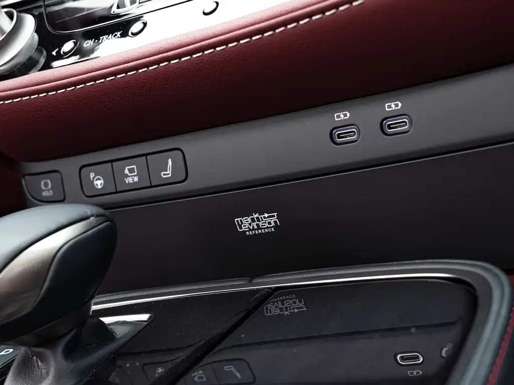 Lexus LS — миниатюра 18