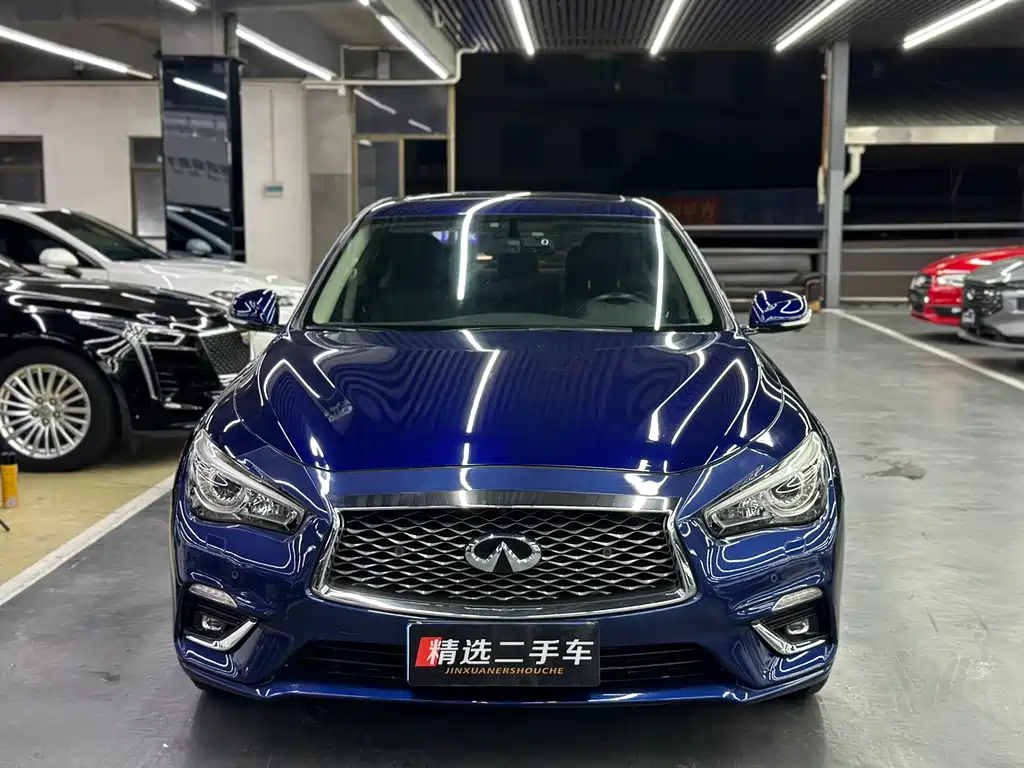 INFINITI  Q50L