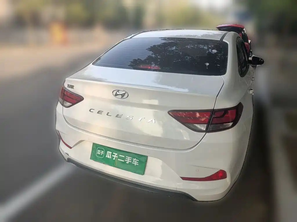 Hyundai Elantra — миниатюра 5