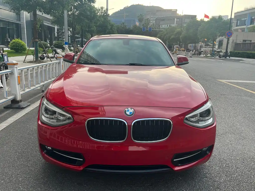 BMW 1 Series (Import) — миниатюра 2