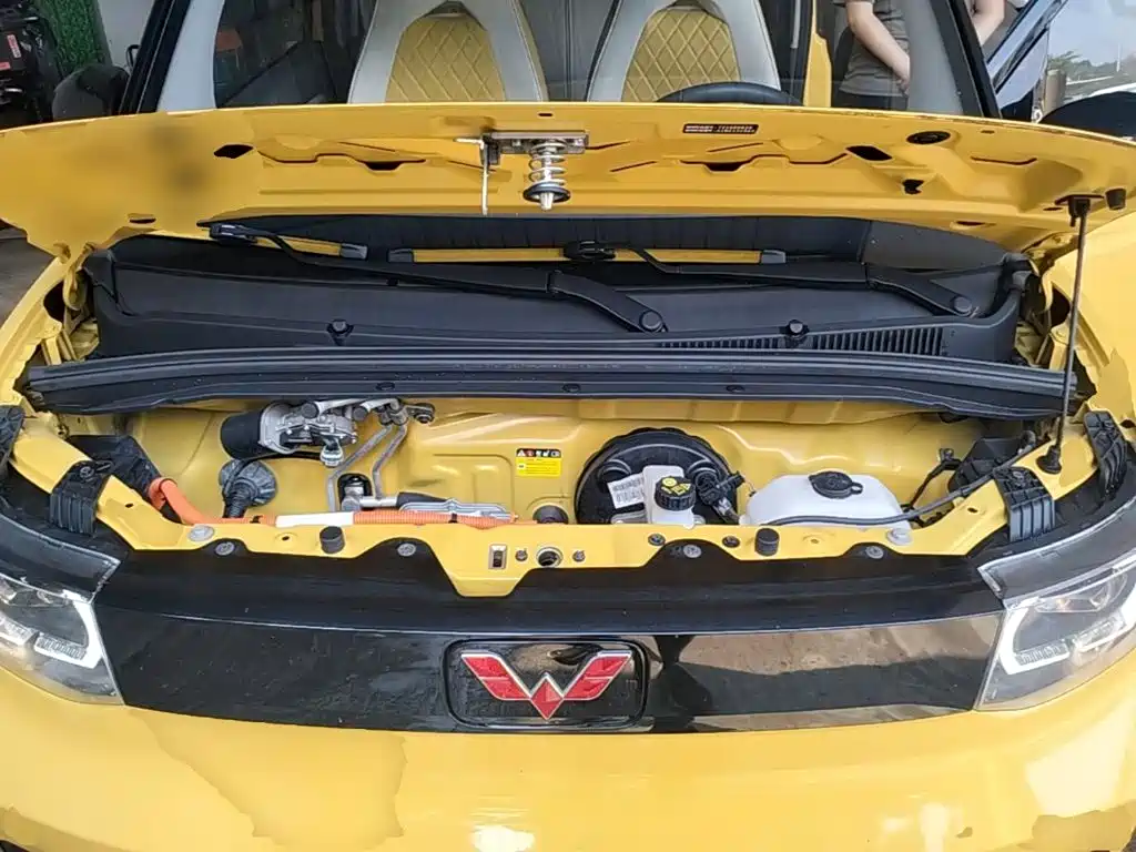 Wuling MINIEV — миниатюра 20
