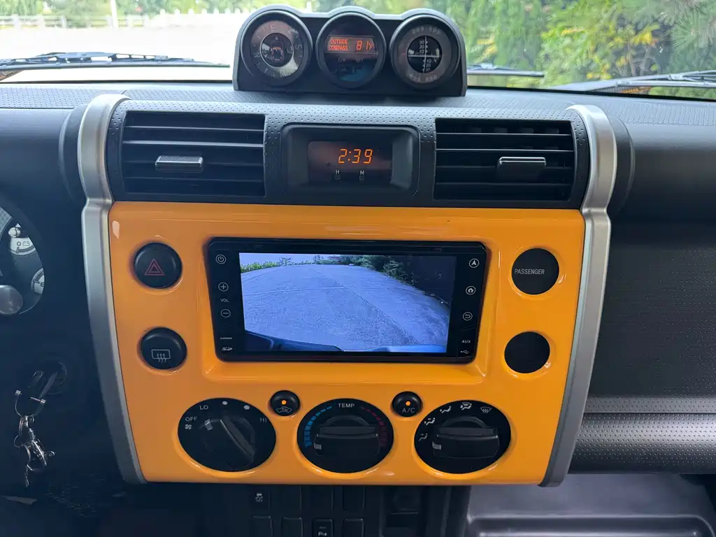 Toyota FJ Cruiser — миниатюра 21