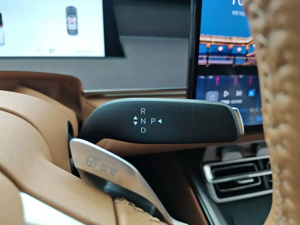 BYD Han L — миниатюра 14