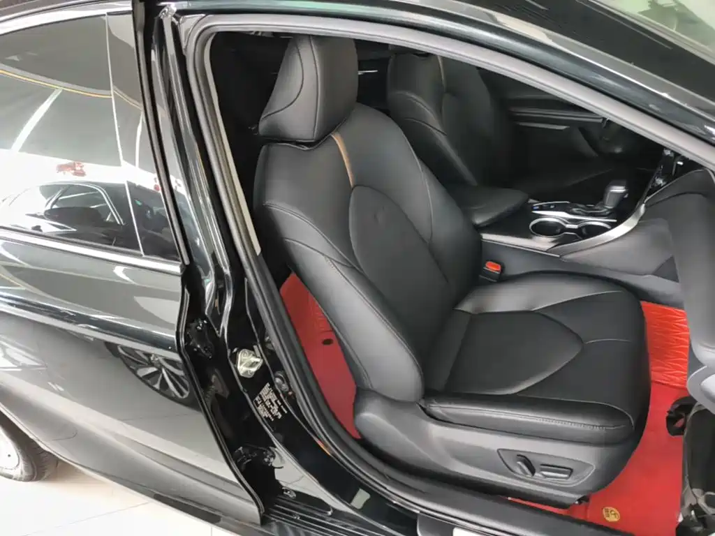 Toyota Camry — миниатюра 25
