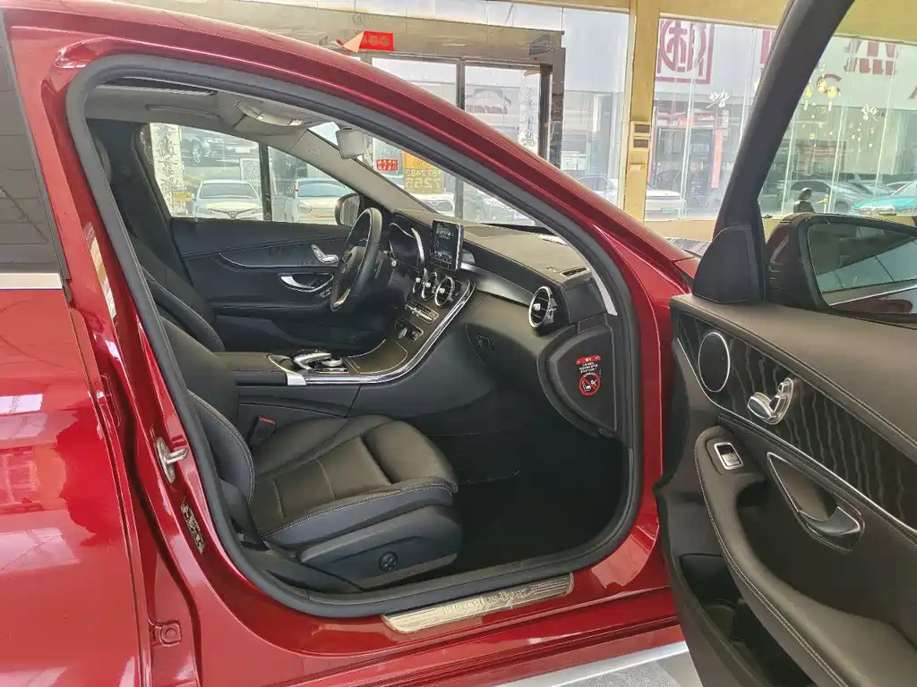 Mercedes-Benz C-Class — миниатюра 18
