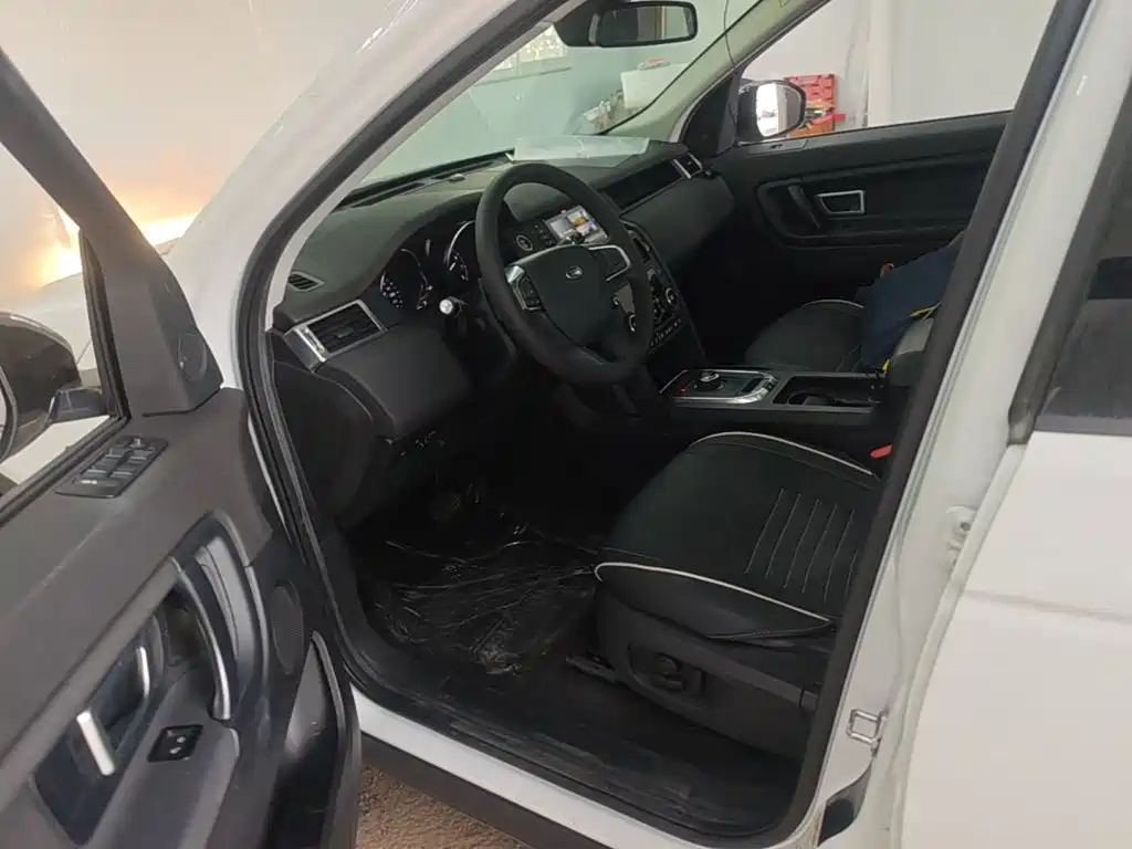 Land Rover Discovery Sport — миниатюра 15