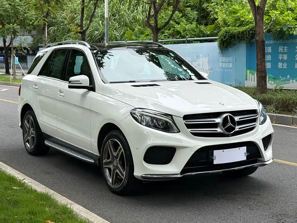Mercedes-Benz GLE (Import) — миниатюра 3