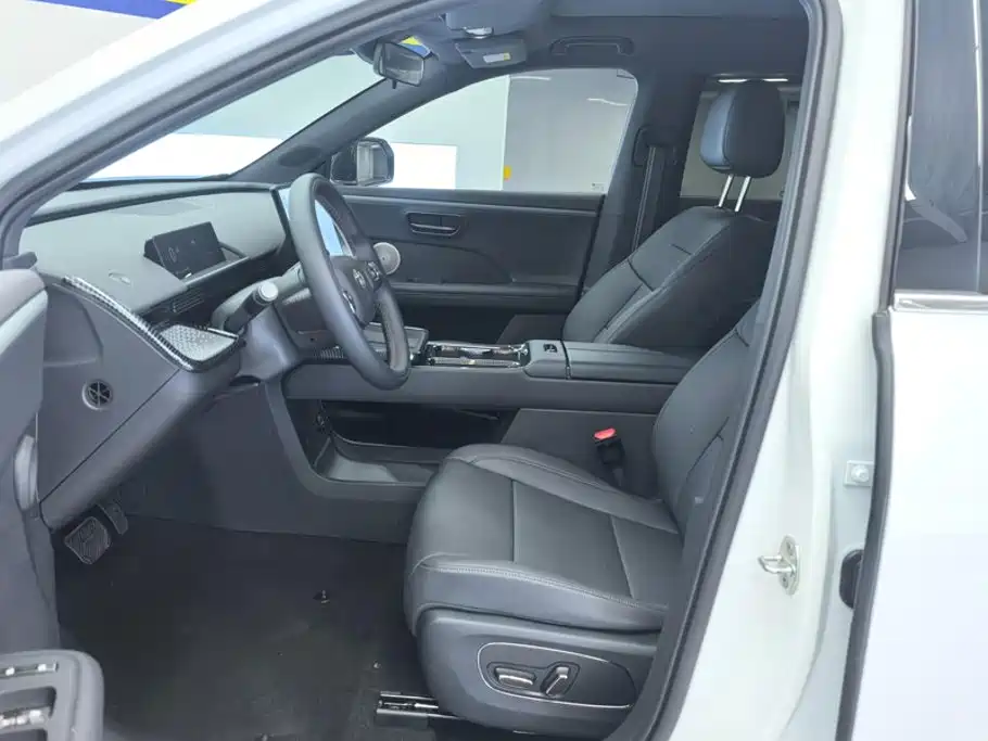 Toyota bZ3X — миниатюра 9