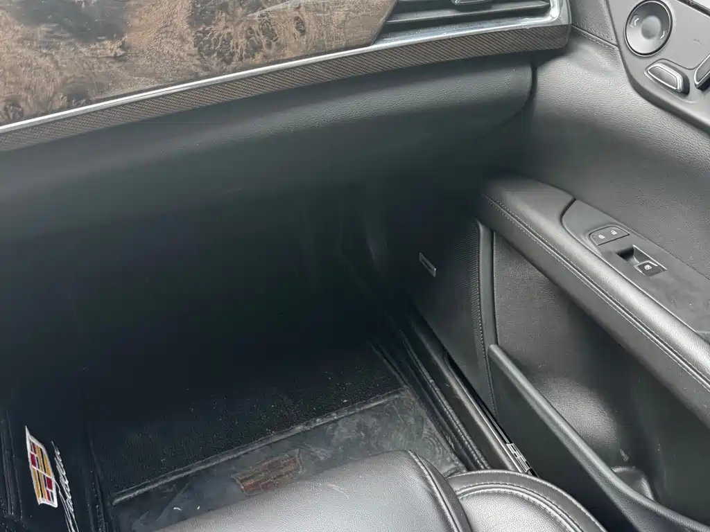 Cadillac CT6 — миниатюра 9