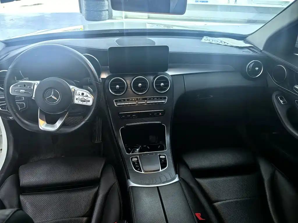 Mercedes-Benz C-Class — миниатюра 6