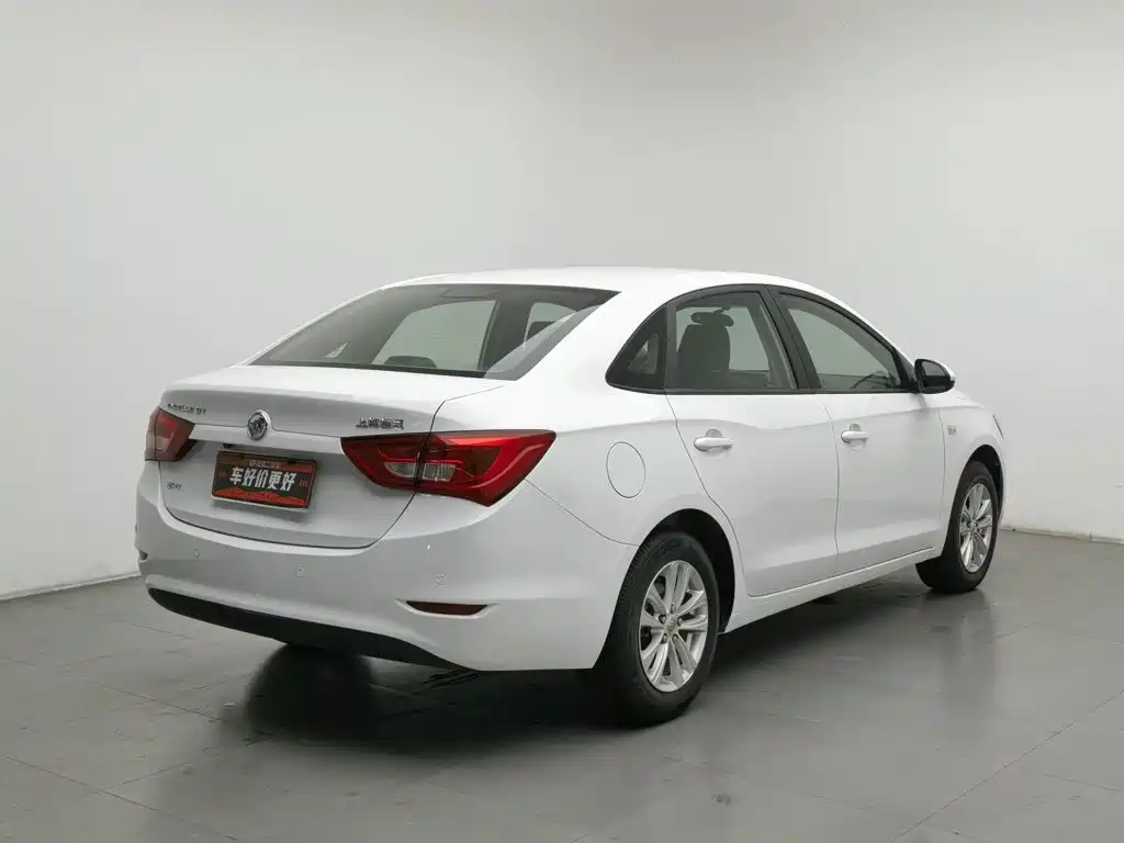 Buick Excelle — миниатюра 2