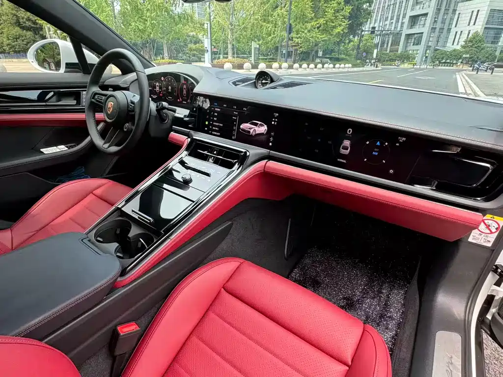 Porsche Panamera — миниатюра 4