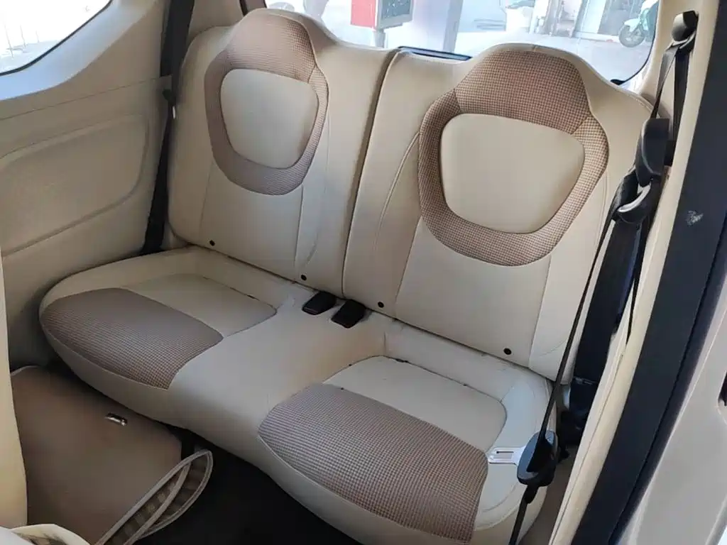 Wuling MINIEV — миниатюра 17