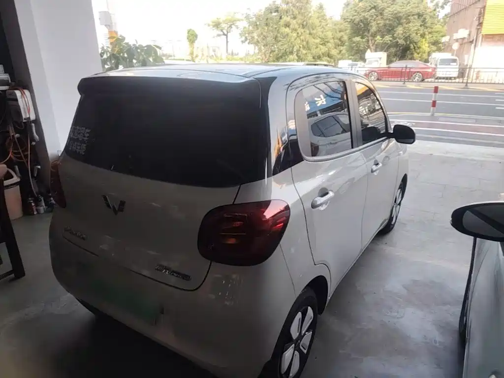 Wuling MINIEV — миниатюра 7