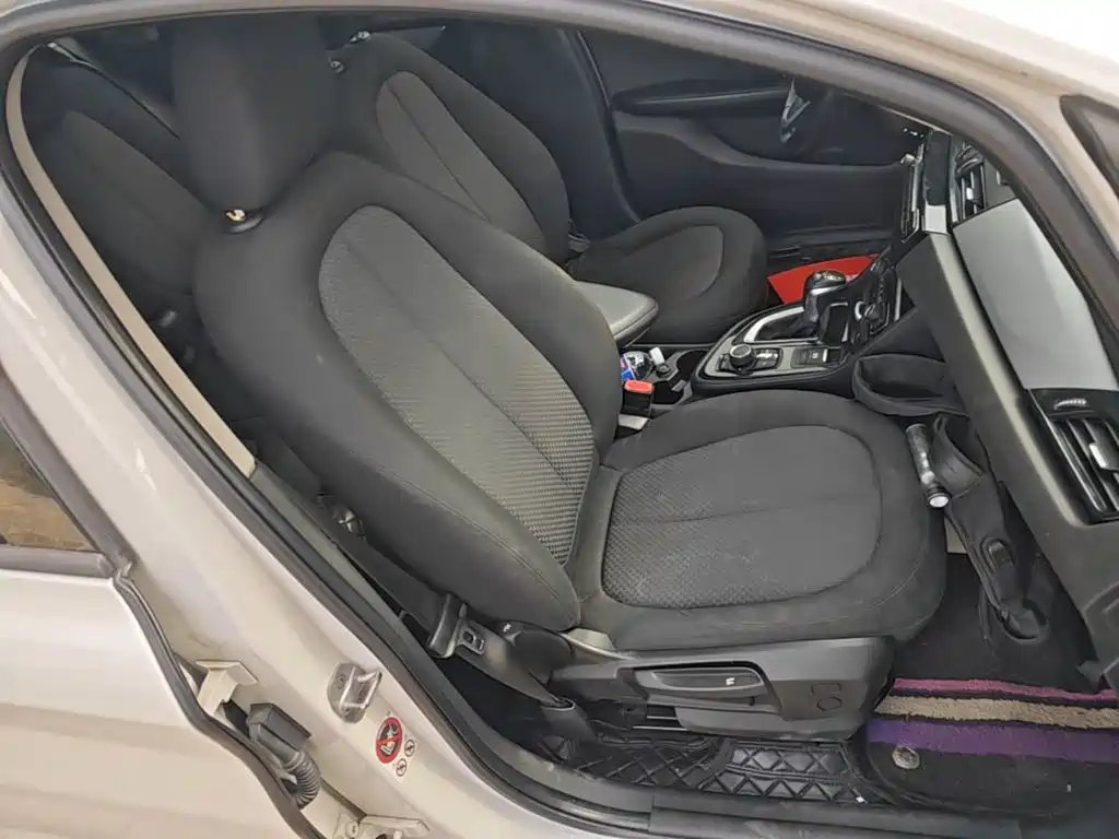 BMW 2 Series Active Tourer — миниатюра 25
