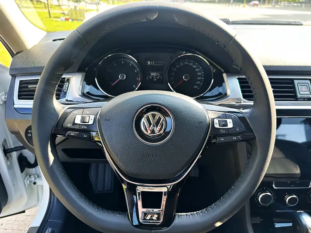 Volkswagen Bora — миниатюра 9