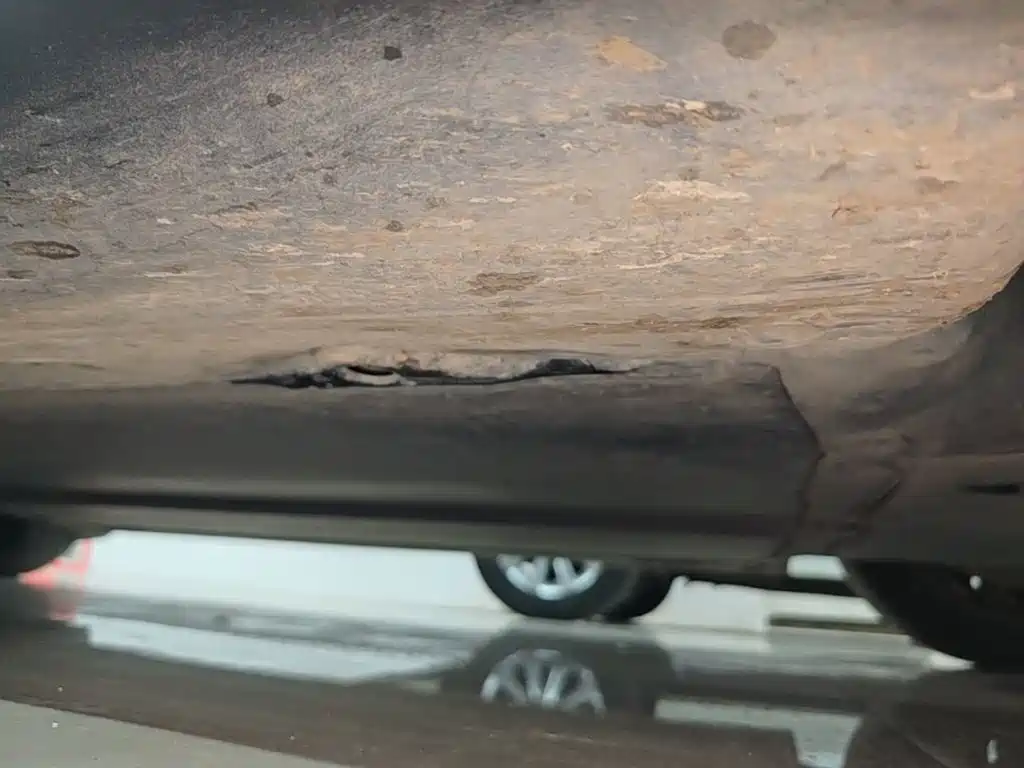 Tesla Model Y — миниатюра 21