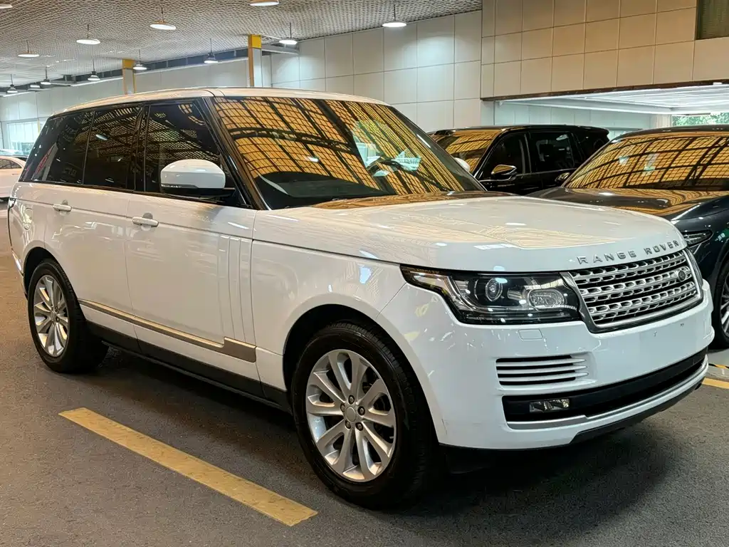 Land Rover Range Rover — миниатюра 2