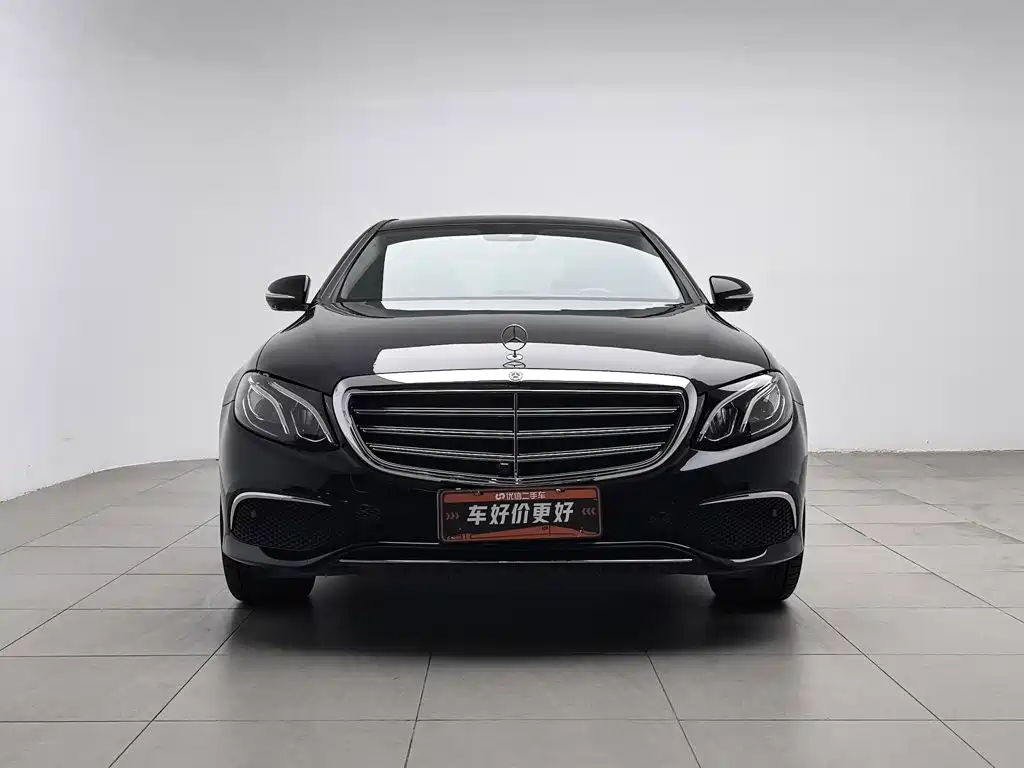 Mercedes-Benz E-Class — миниатюра 3