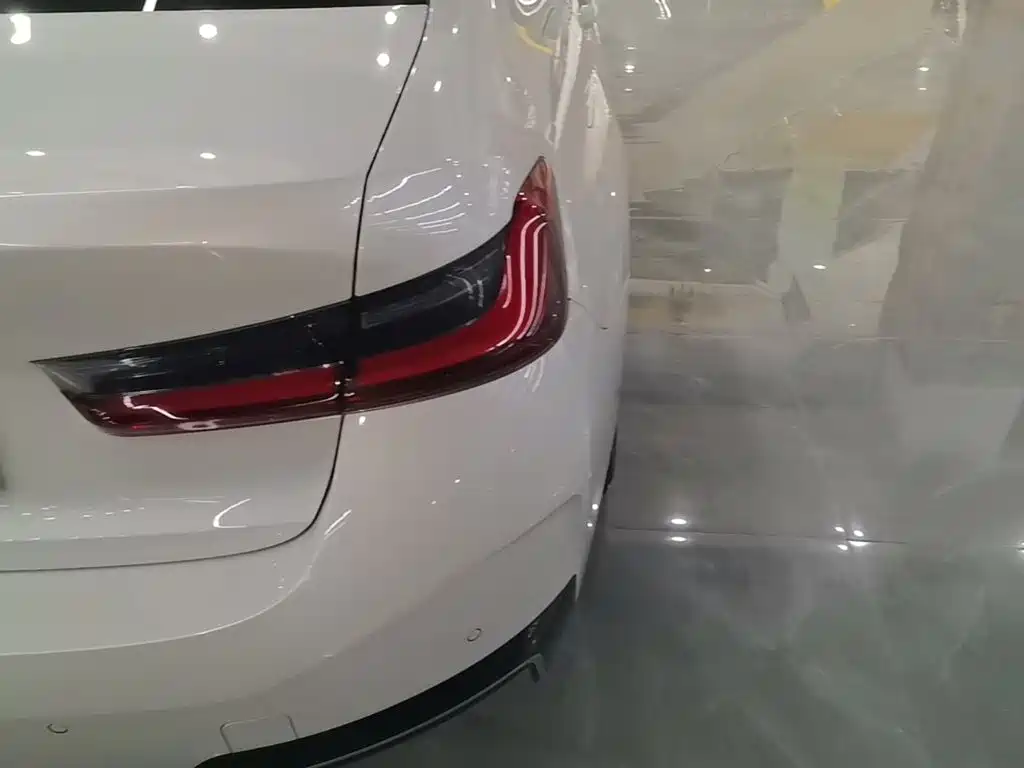 BMW i3 — миниатюра 8