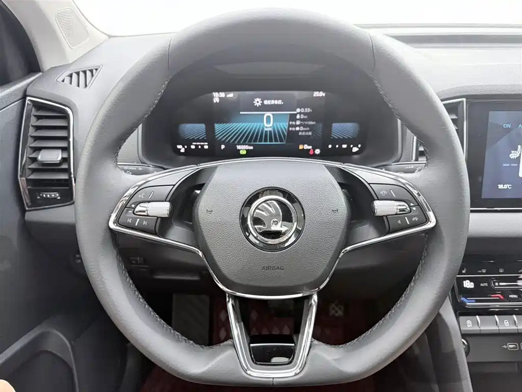 Skoda Karoq 2022 TSI280