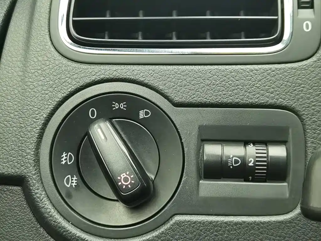 Volkswagen Polo — миниатюра 21