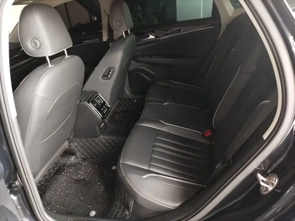 Volkswagen Passat — миниатюра 17