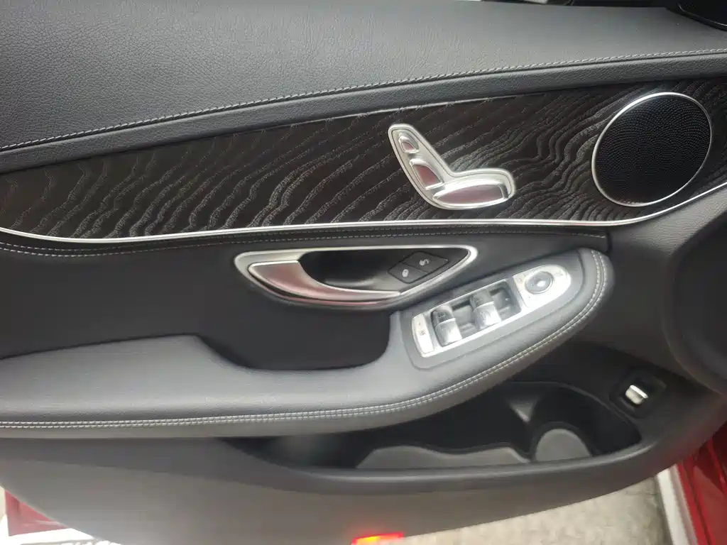 Mercedes-Benz C-Class — миниатюра 18