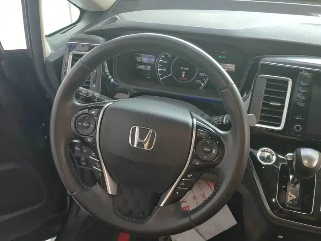 Honda Elysion — миниатюра 11