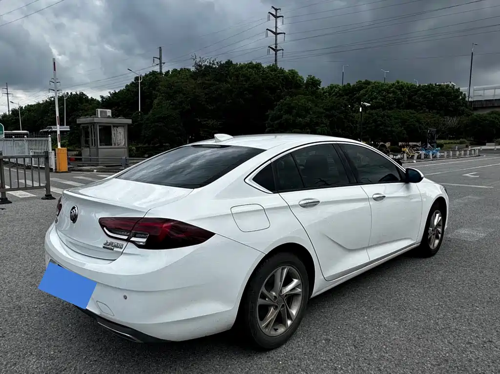 Buick Regal — миниатюра 6
