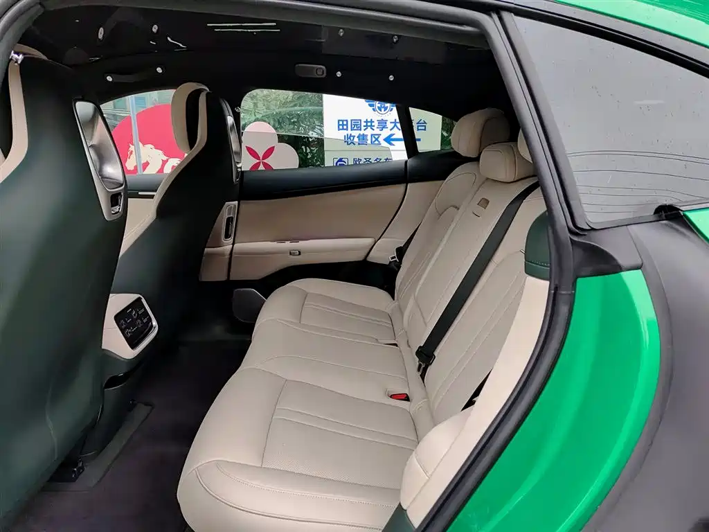 XIAOMI CAR XIAOMI YU7