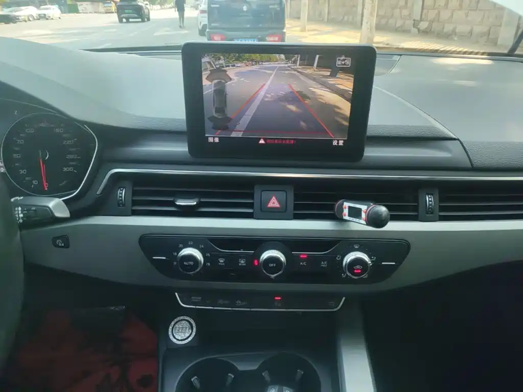 Audi A4L — миниатюра 13