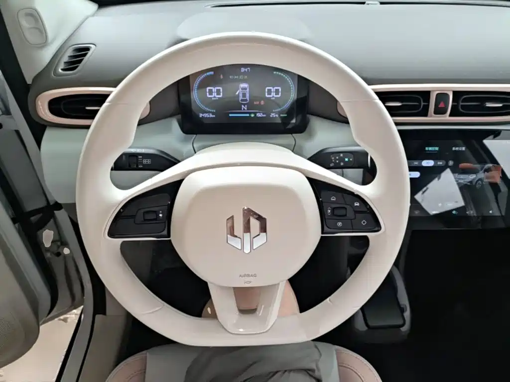 Leapmotor Leapmotor T03 — миниатюра 11