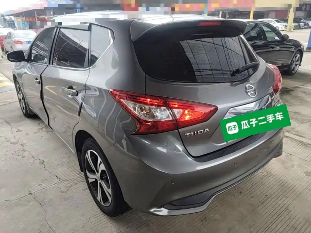 Nissan Tiida — миниатюра 5