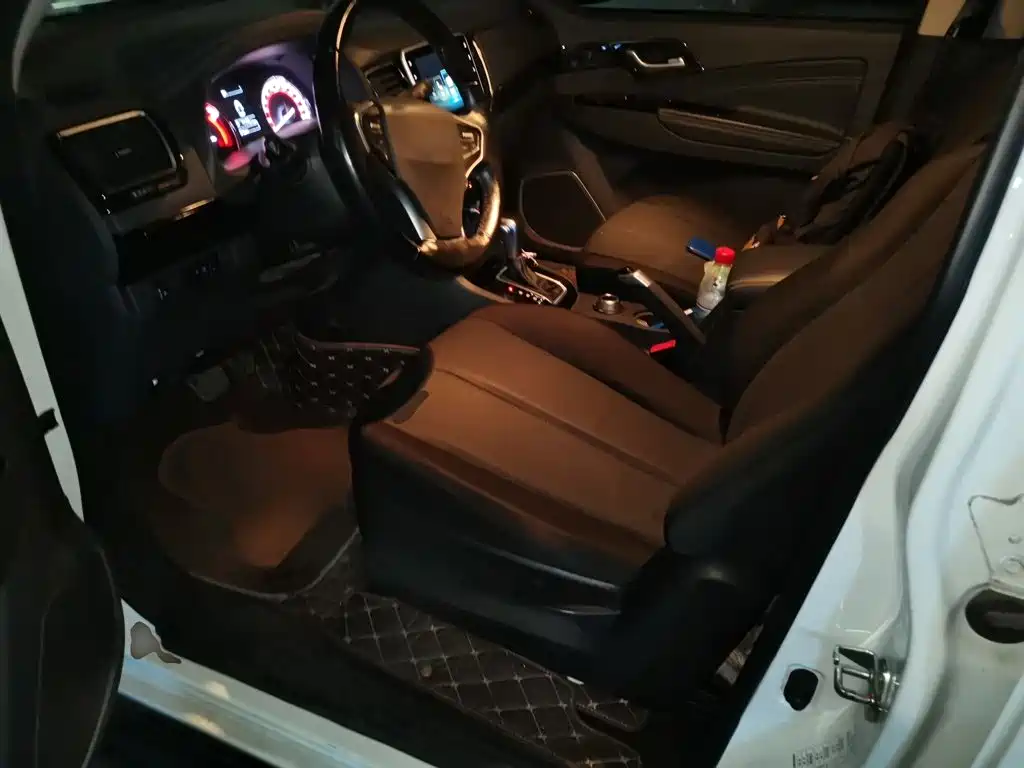 Isuzu Lingtuo — миниатюра 8