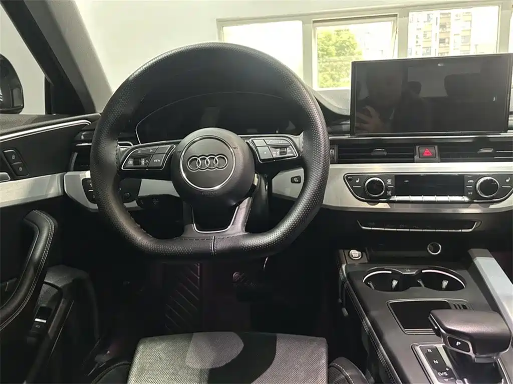 Audi A4L — миниатюра 12