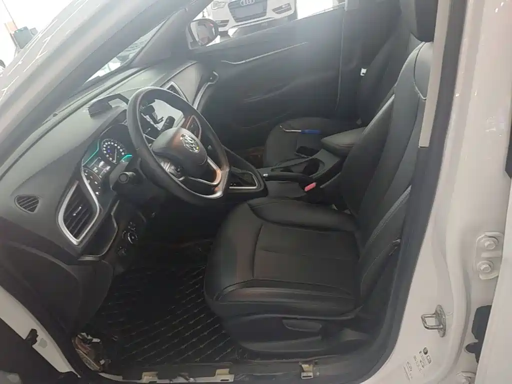 Buick Excelle — миниатюра 15