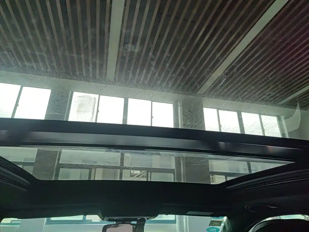 Cadillac XT4 — миниатюра 18