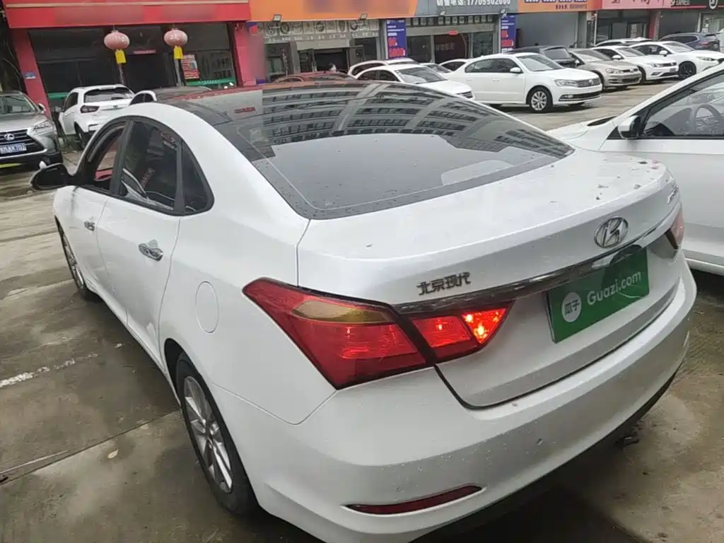Hyundai Mistra — миниатюра 5