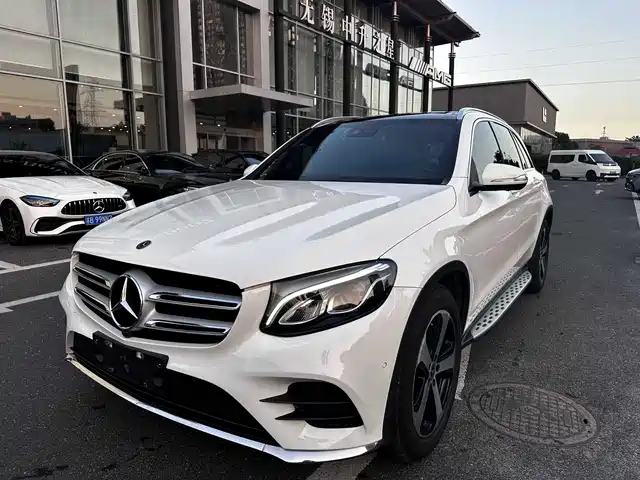 MERCEDES-BENZ GLC 2019
