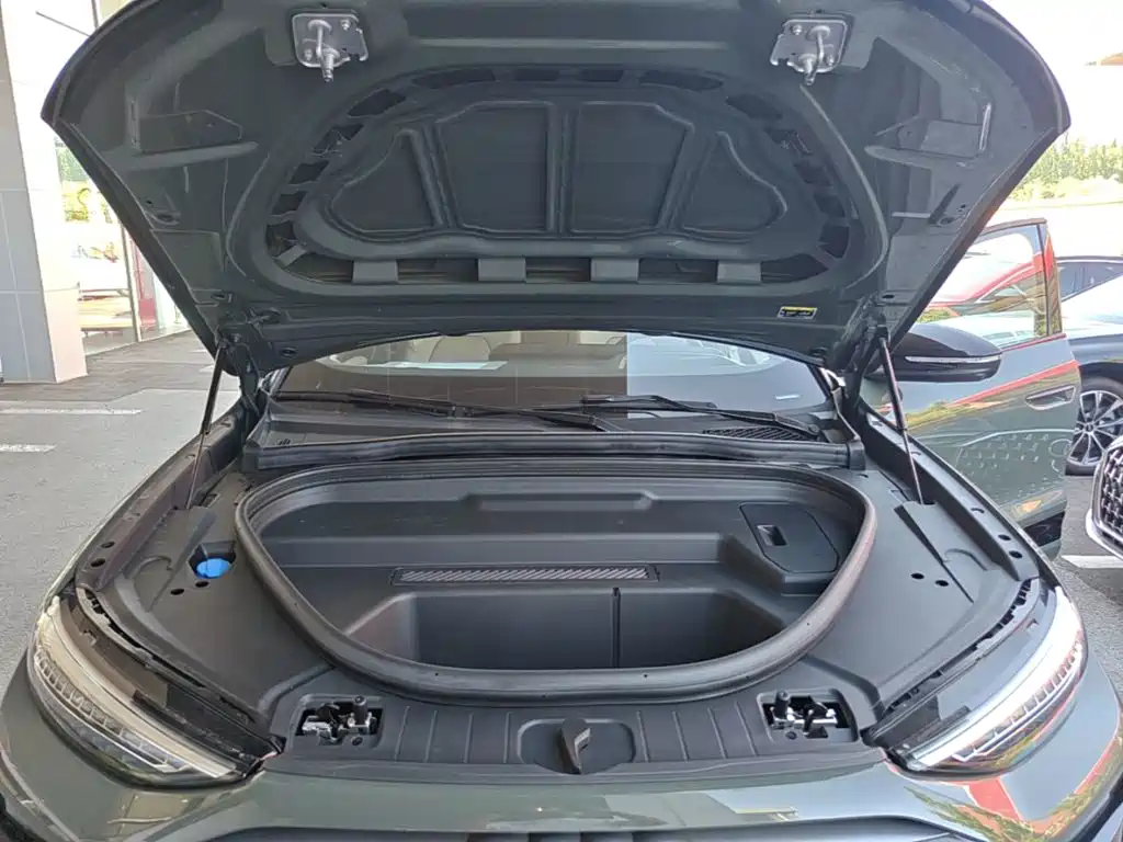 Audi AudiQ6L e-tron — миниатюра 20