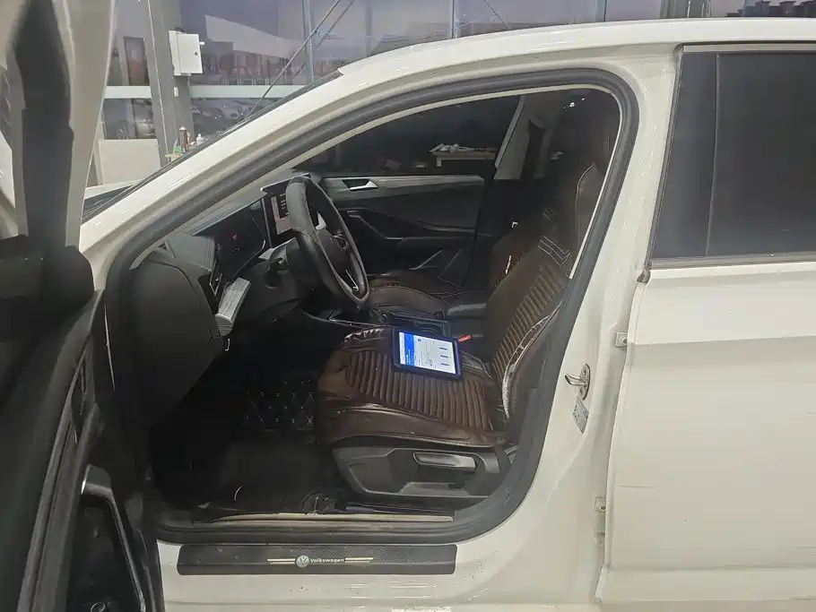 Volkswagen Sagitar — миниатюра 9