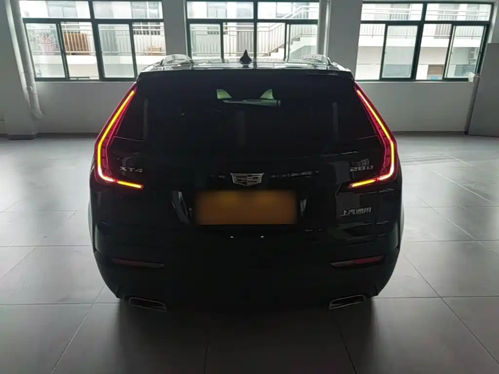 Cadillac XT4 — миниатюра 6