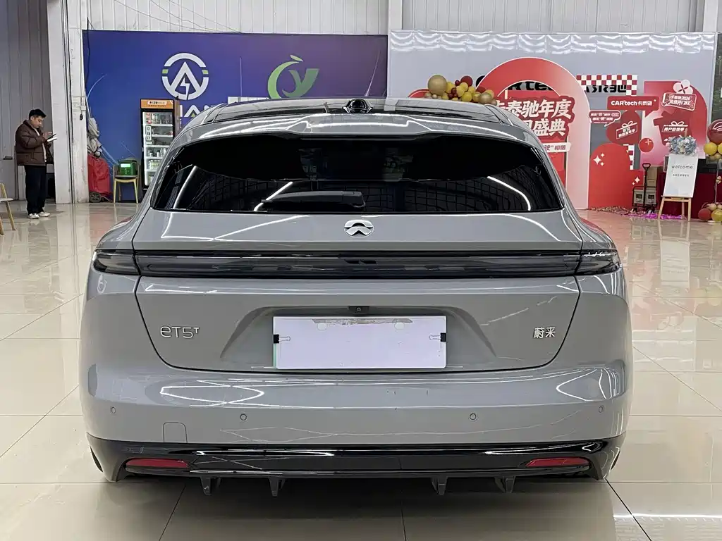 NIO NIO ET5T