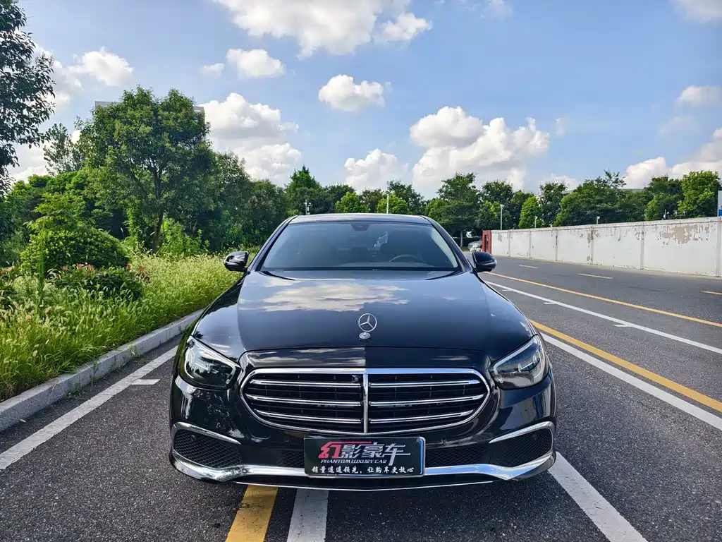 Mercedes-Benz E-Class — миниатюра 2