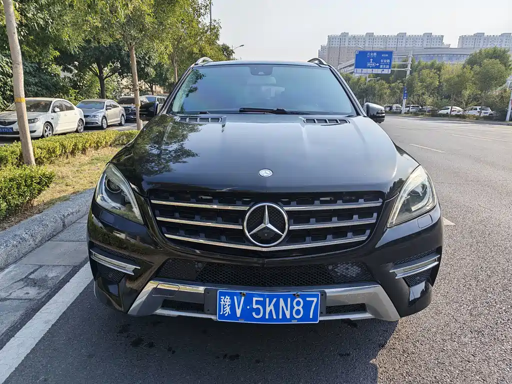 Mercedes-Benz M-Class — миниатюра 2